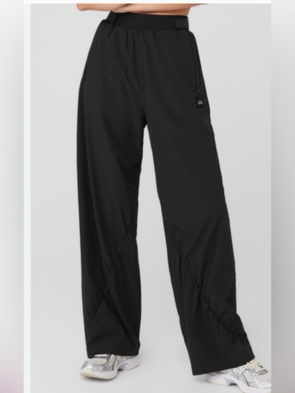 Alo Yoga High-Waist Elevation Trouser - Black